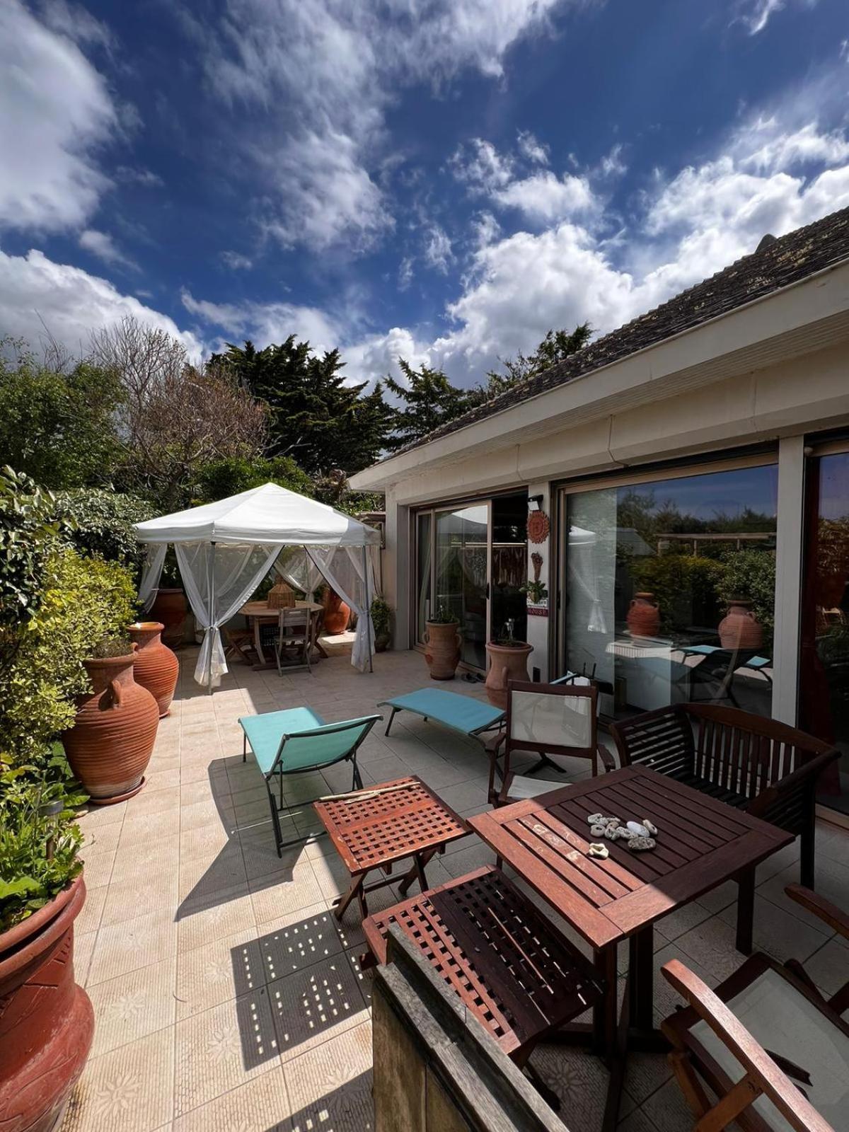 Un Coin Paisible En Front De Mer Villa Ouistreham Exteriör bild